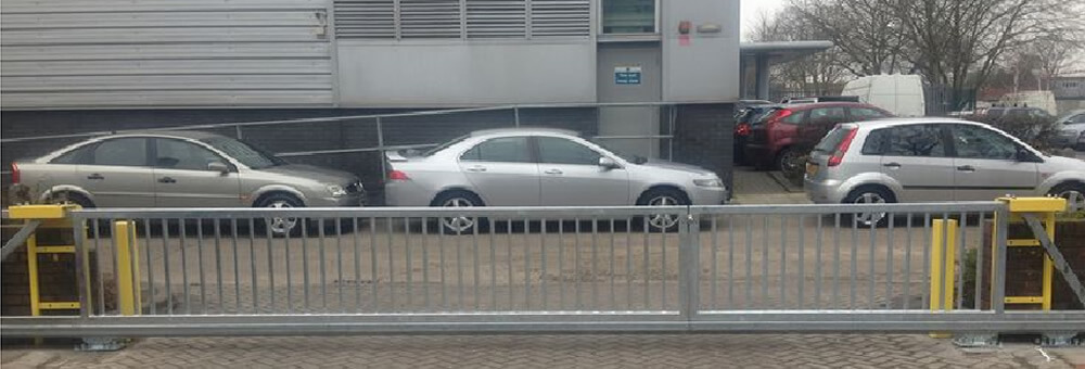 RSG3600 sliding cantilever gate restricting access to a parking area in South London
