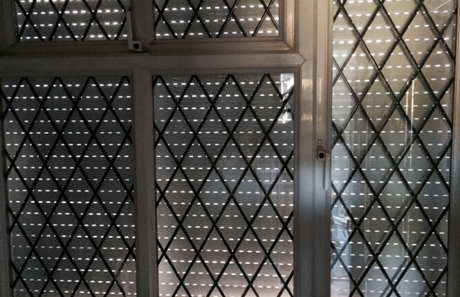 RSG5300 foam filled window shutter viewed internally.